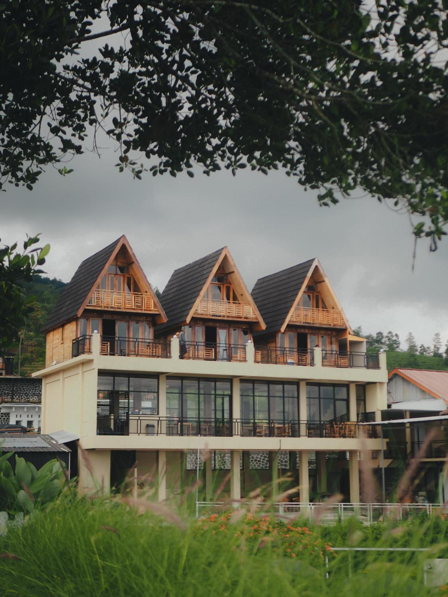 Pojok Kahyangan Homestay And Cabin Kejajar Dış mekan fotoğraf